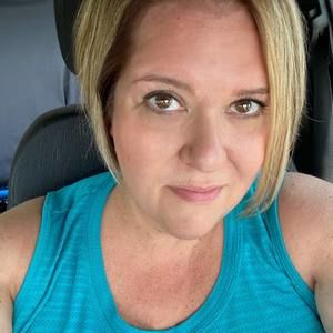 Meet your Posher, Valerie a